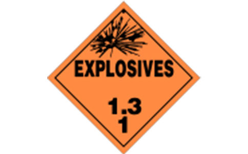 具有火災(zāi)危險(xiǎn)，輕微爆炸危險(xiǎn)和/或輕微投射危險(xiǎn)的物品和物質(zhì)，但不是大規(guī)模爆炸危險(xiǎn)